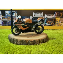 ماکت فلزی Maisto مدل Suzuki Gsx-R1000