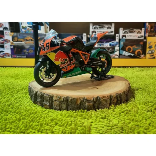 ماکت فلزی اتومکس مدل Ktm Rc8 Redbull